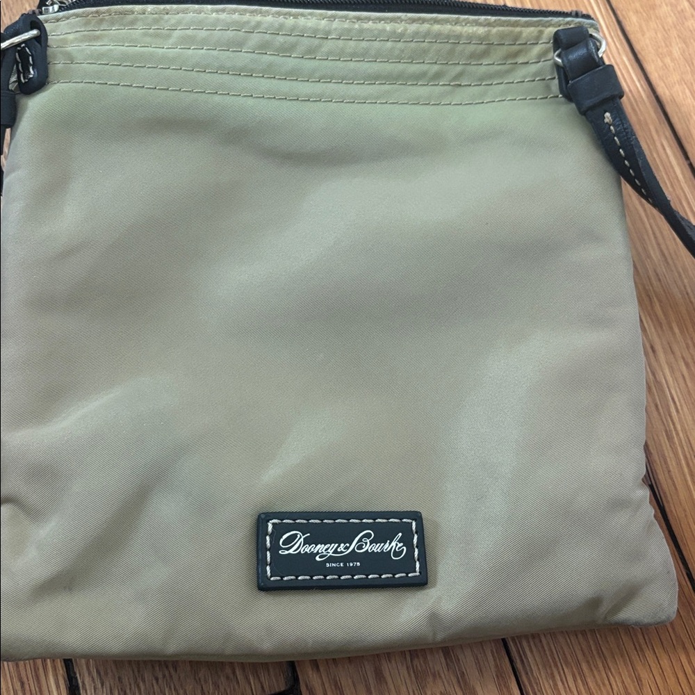 Dooney & Burke Crossbody vintage  Bag in Olive Green - Lightweight Shoulder Bag - Picture 4 of 5